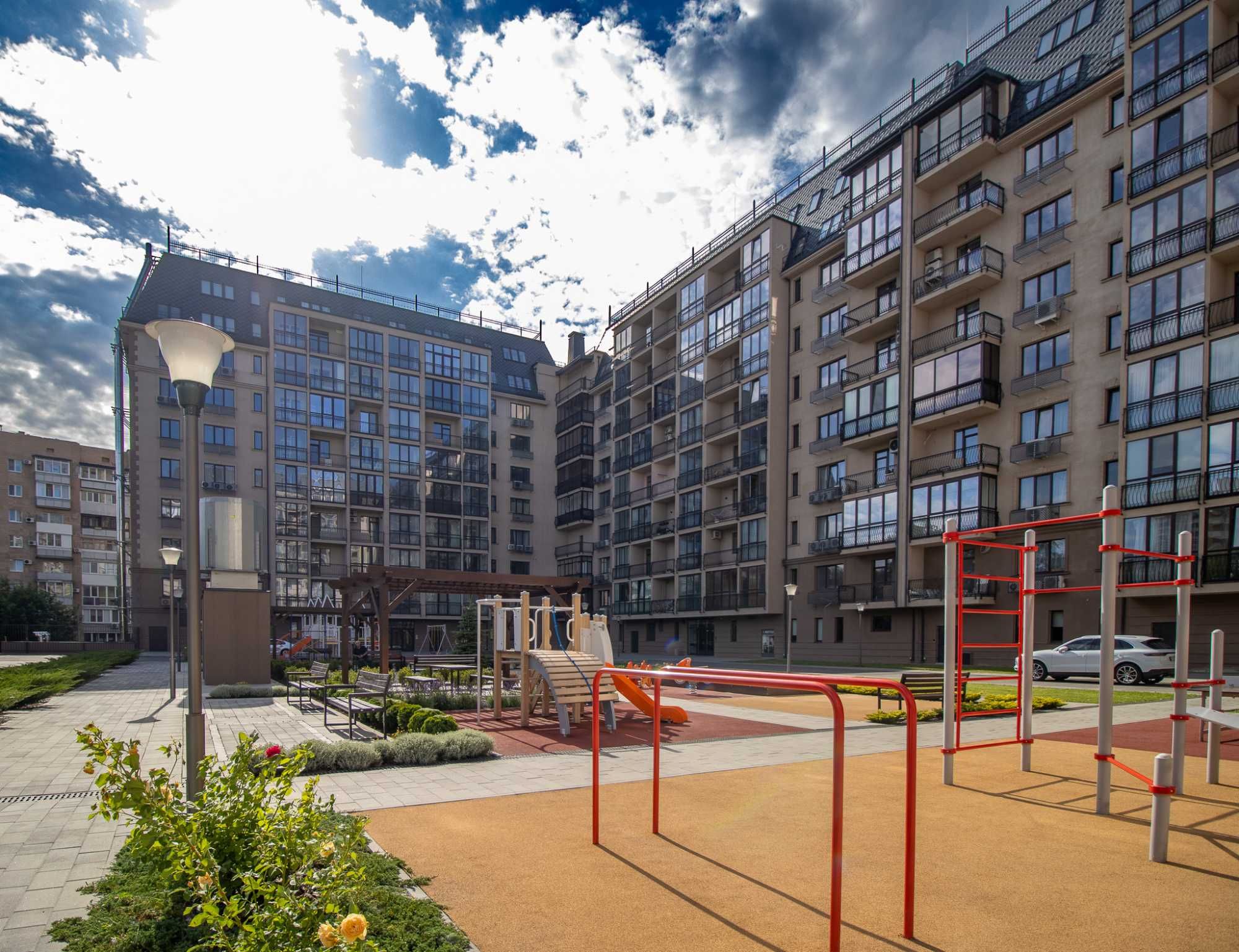 Продам 4-комн. квартиру с евроремонтом в ЖК Резиденция 140 кв. м