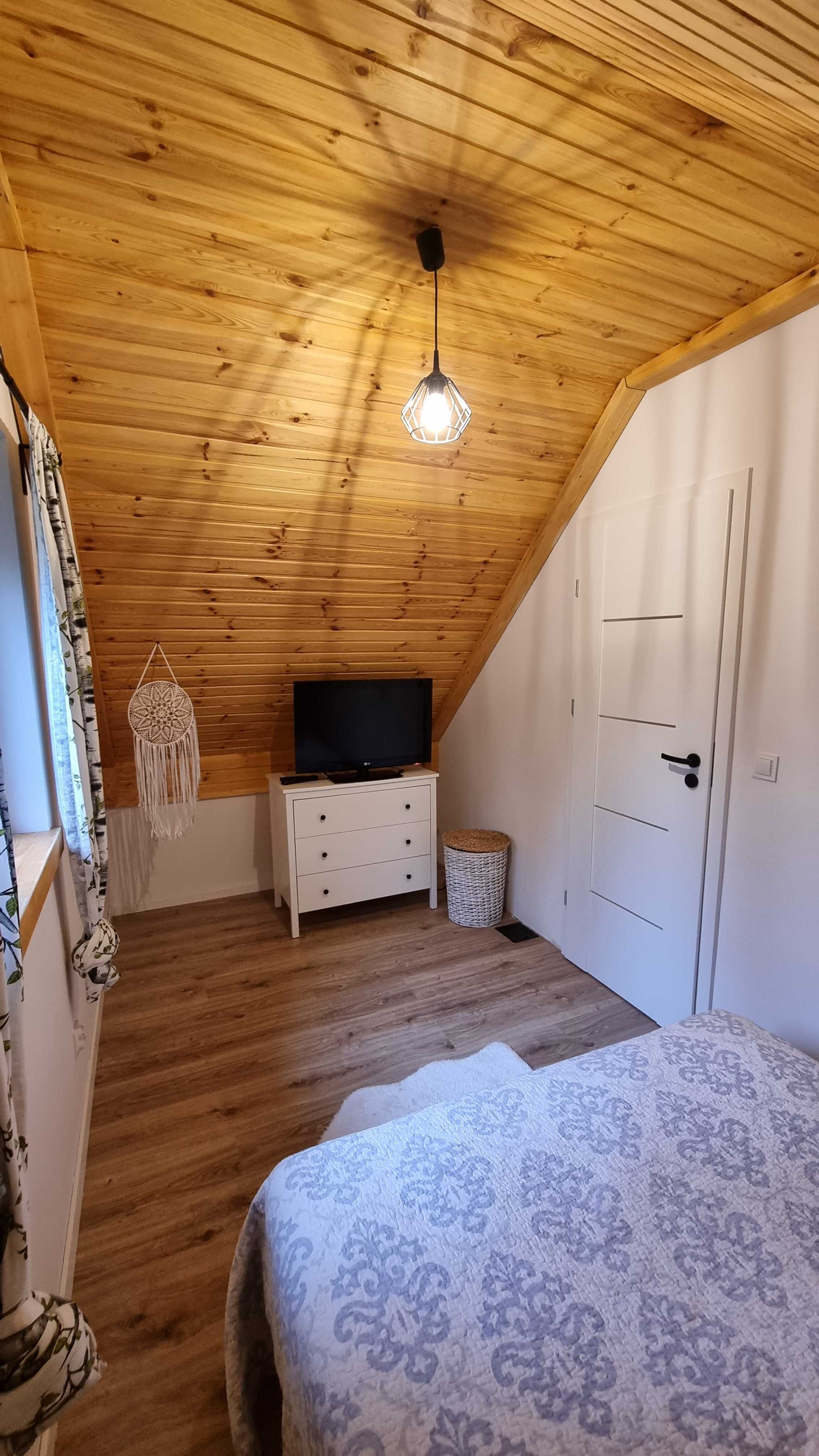 Agroturystyka - LEŚNY SPOKÓJ SMYKÓW domek w lesie