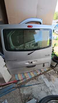 Klapa tylna renault Trafic / Opel Vivaro srebrna