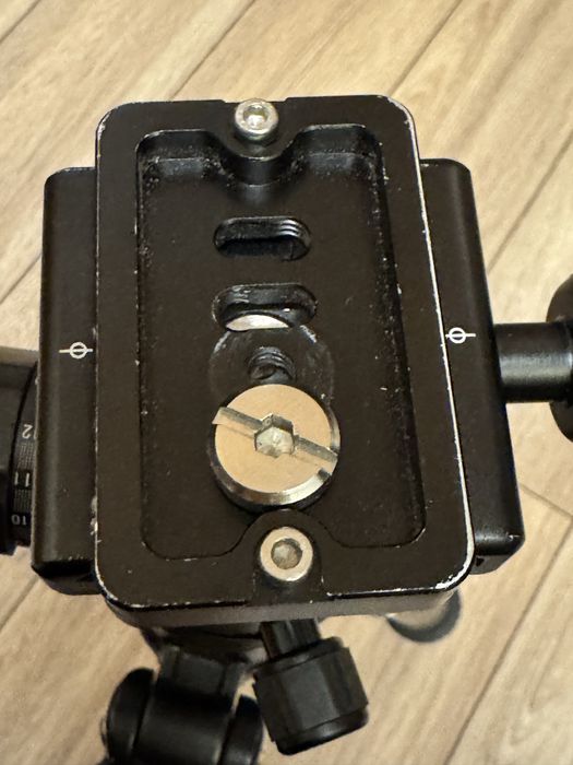 Statyw Benro A269M8 z głowicą B-1