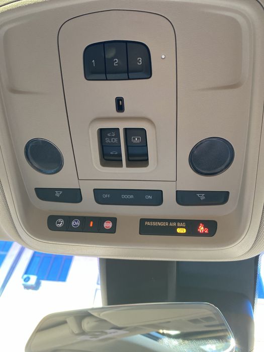 Cadillac XTS  V6  AWD  Luxury