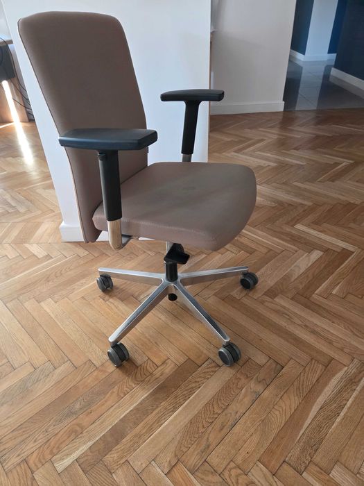 Fotel / krzesło obrotowe biurowe bejot PT102