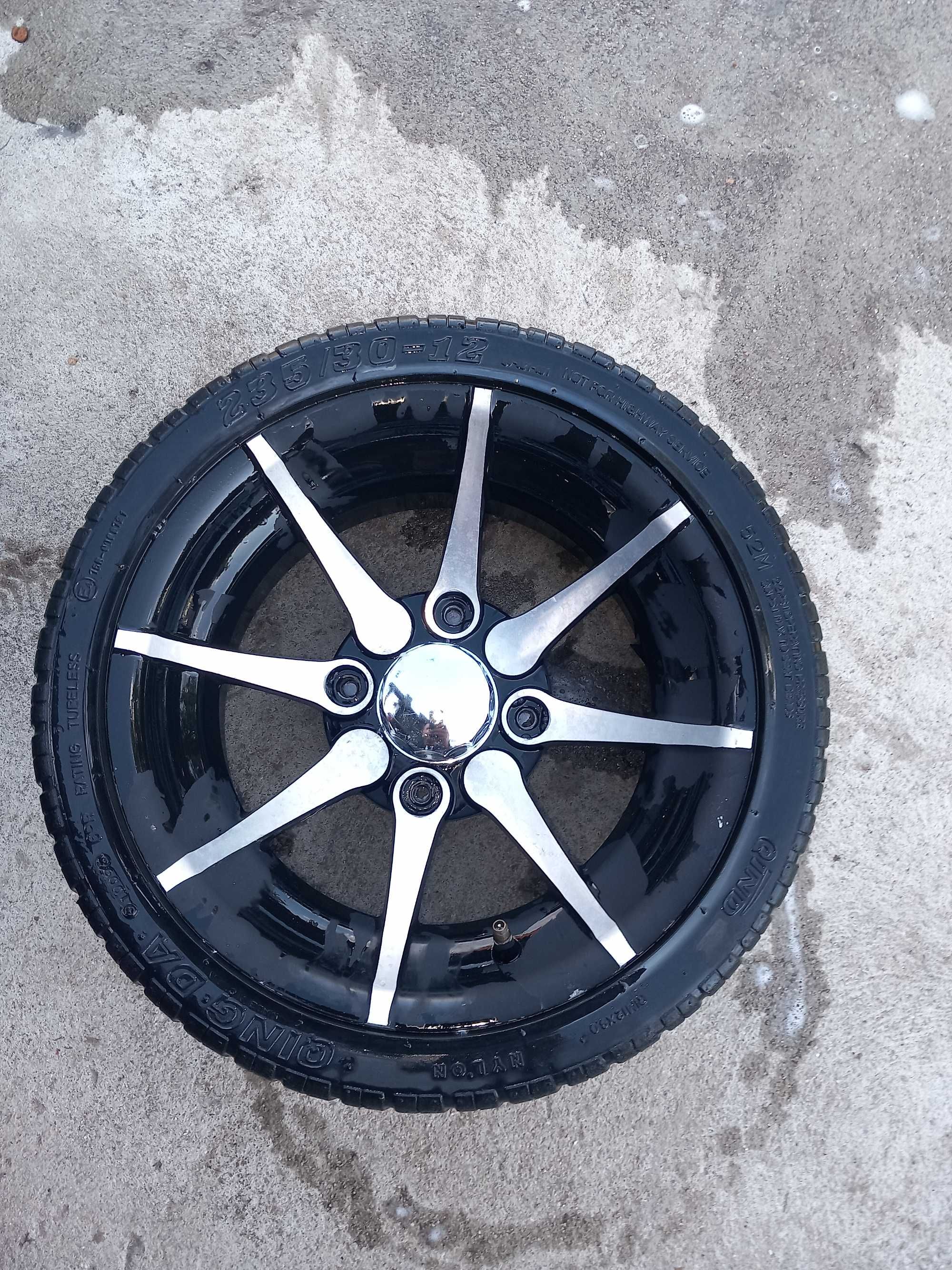 Felgi aluminiowe do Quada szosowe z oponami