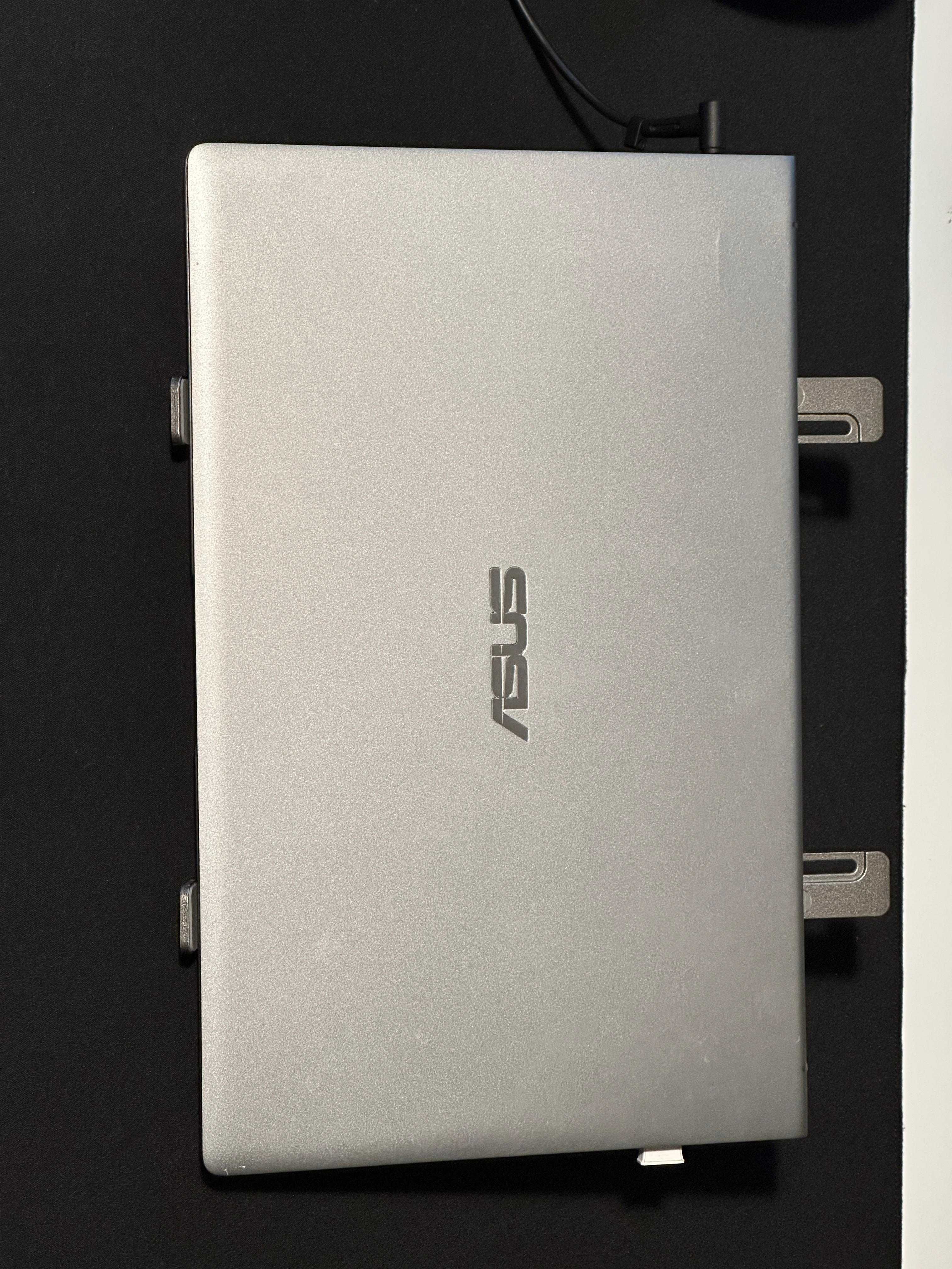 ASUS Zenbook 14 Q407I -AMD R5/8GB/256/MX350/Win11-