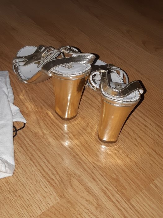 Босоніжки,  босоножки