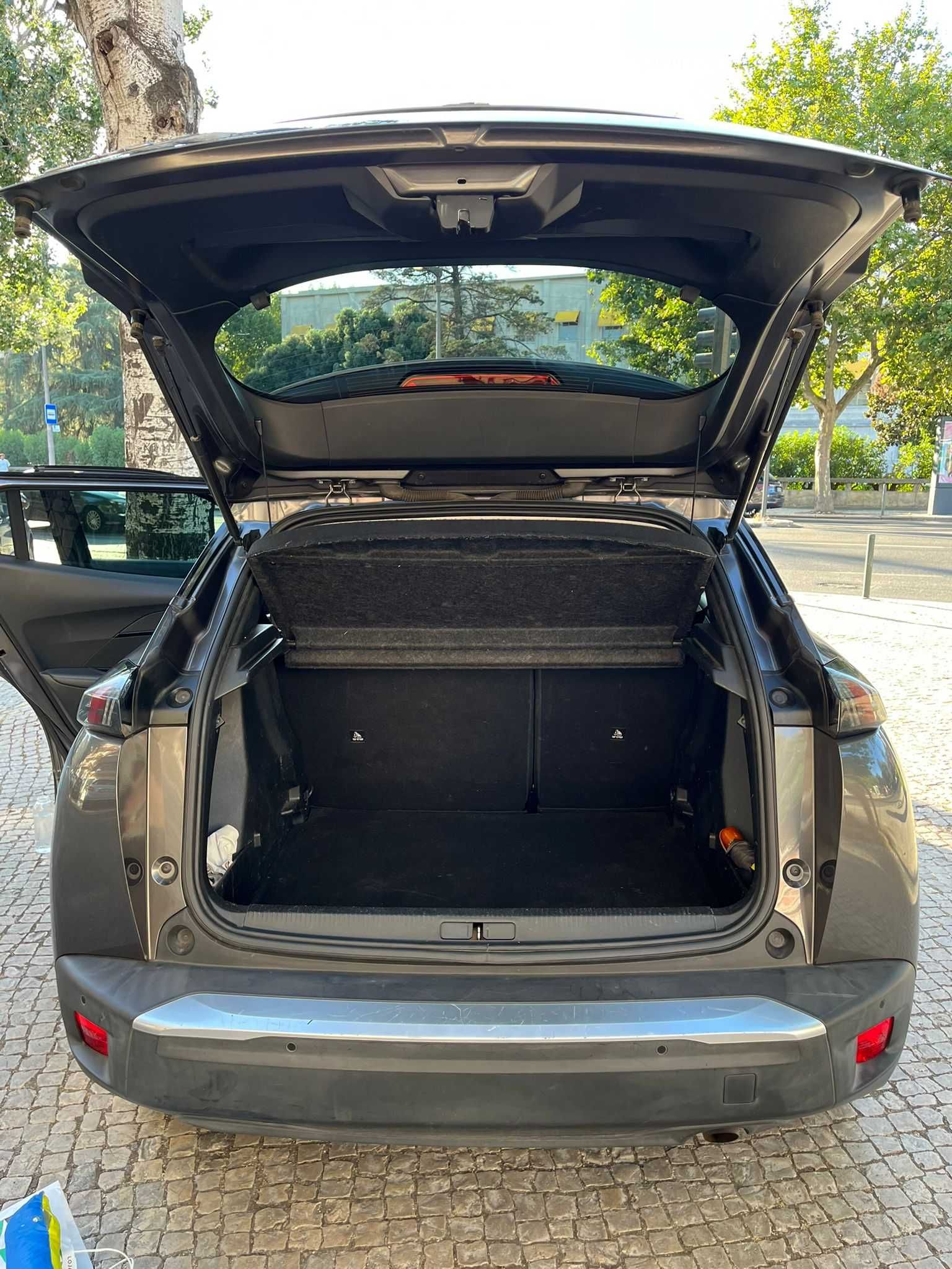 Peugeot 2008 Allure 1.2 PureTech (2020) – 105.000 km | Bom estado