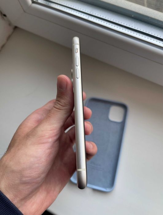 Iphone 11 64 гб.
