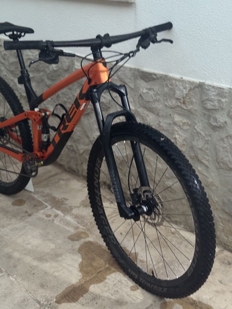 Bicicleta Trek 2021 Top Fuel 7 SX M/L full extras ASX SRAM