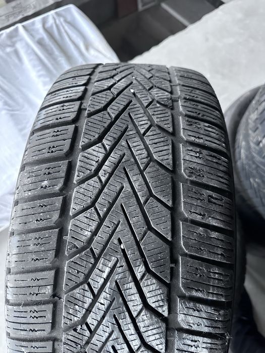 235/45/r17 зимова шина