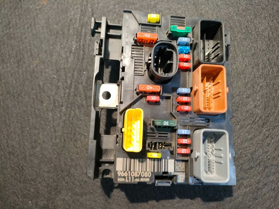 Peugeot Citroen moduł BSM -L11