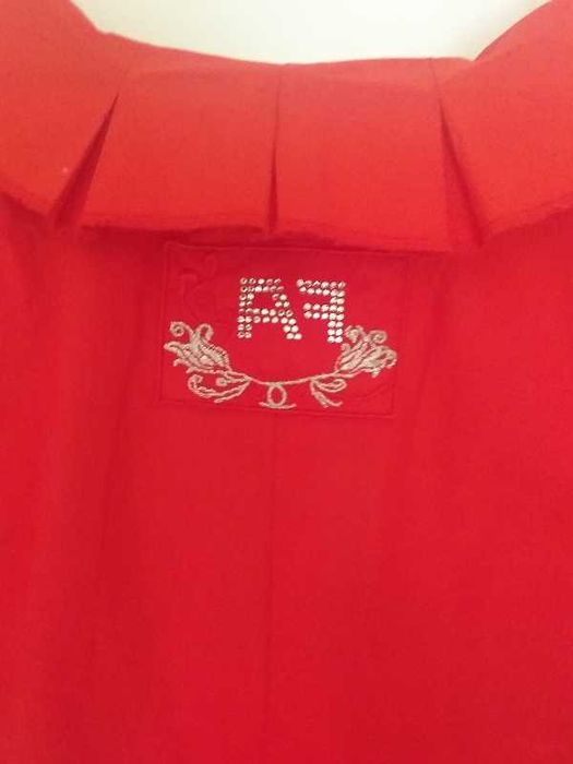 Czerwona sukienka firmy Airfield