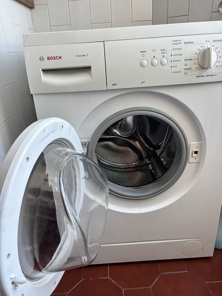 Maquina de lavar roupa