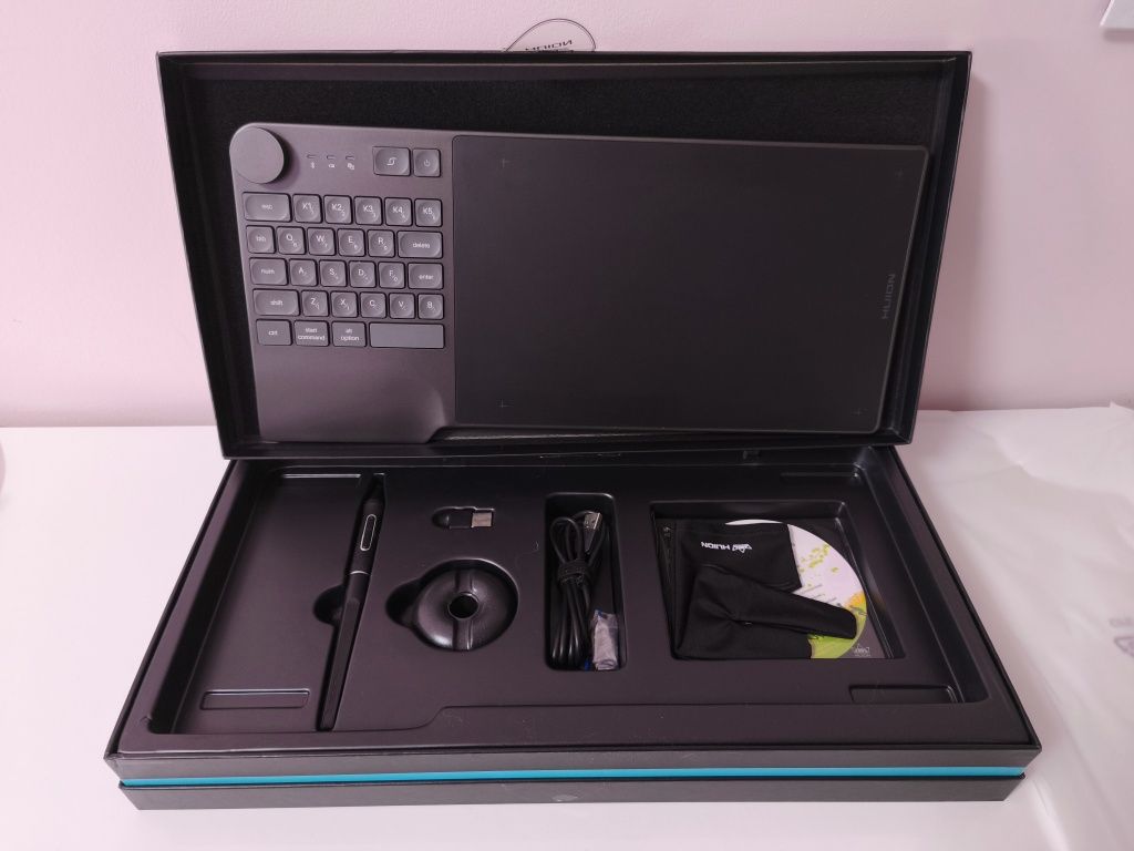 Tablet graficzny Huion Inspiroy Keydial KD200 NOWY