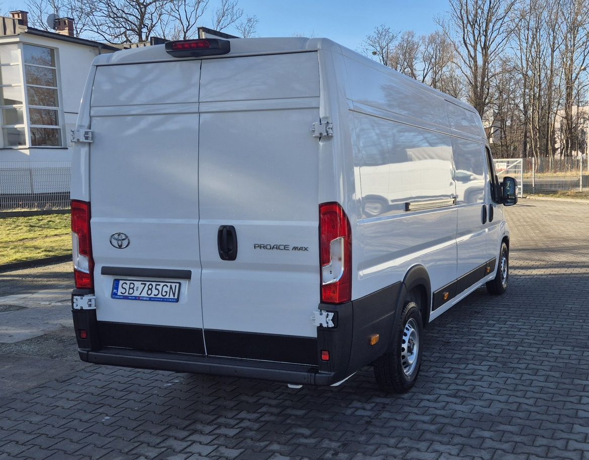 Wynajem Busa Busów Fiat Ducato Toyota Proace Max L4