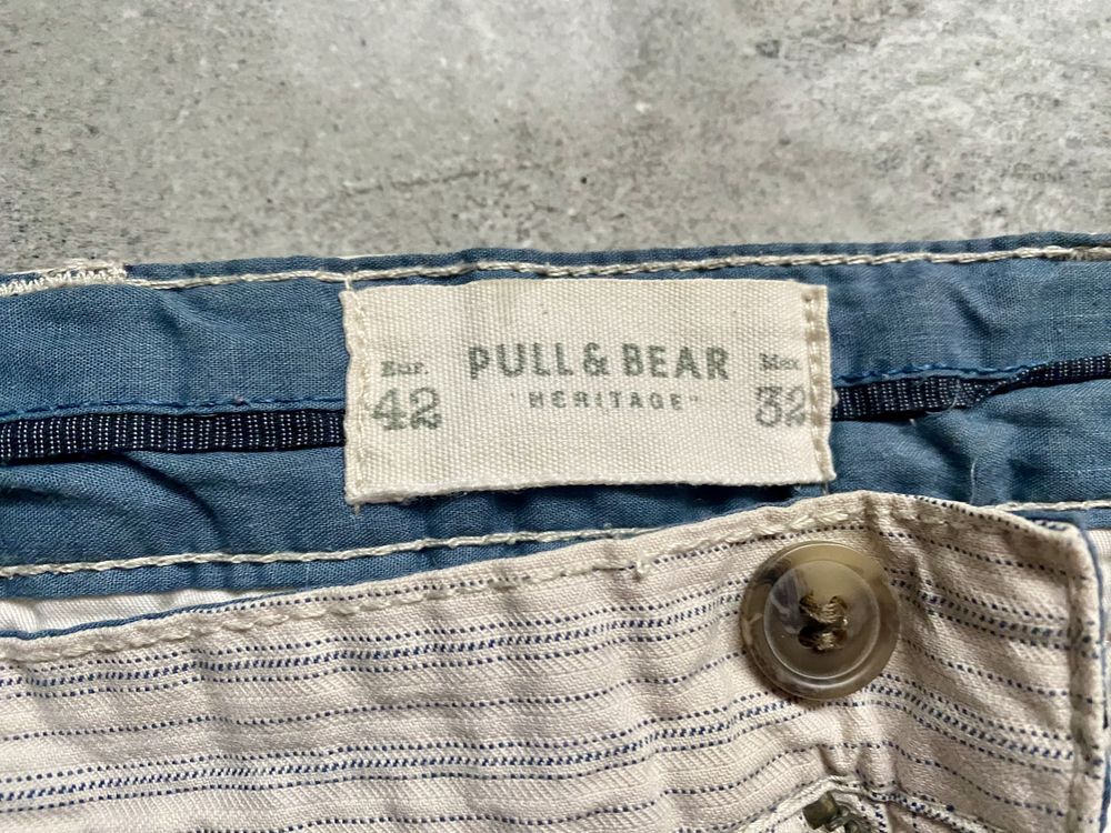 spodenki krótkie męskie pull & bear w kolorze kremowym