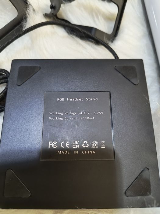 Stojak na słuchawki RGB vcom z podświetleniem LED
