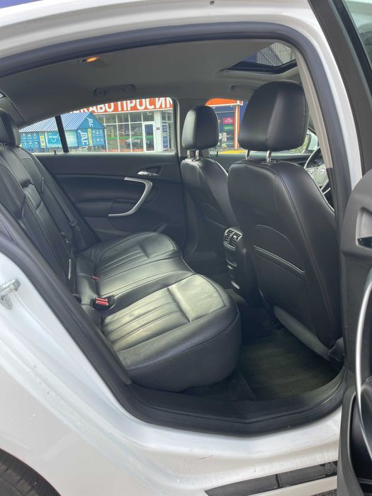 Продаж автомобіля BUICK REGAL