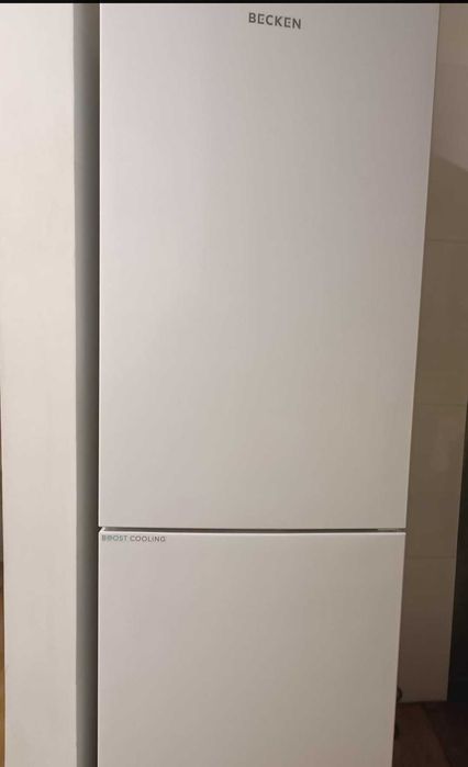 Frigorífico Combinado BECKEN Boostcooling (No Frost - 185 cm - 323 L