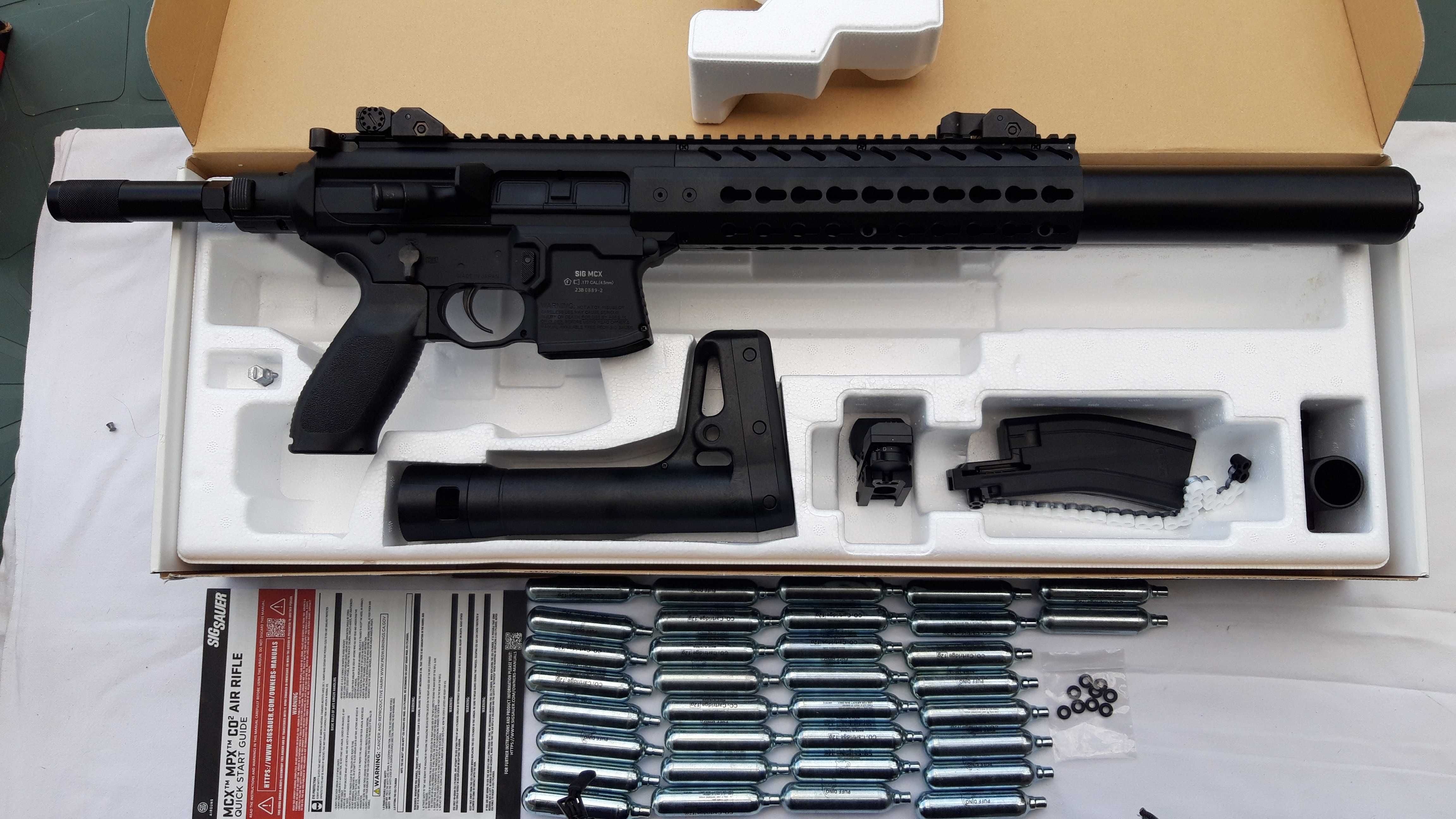 Sig Sauer MCX BLK Co2 Cal.4,5mm/.177 (nova, usada apenas para teste)