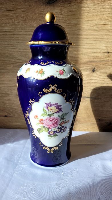 Duży imponujący wazon z przykrywą  porcelana Wallendorf
