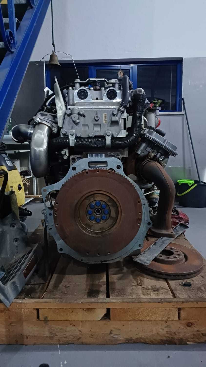 Motor Mitsubishi Canter Fuso 3.0 Di-D Novo