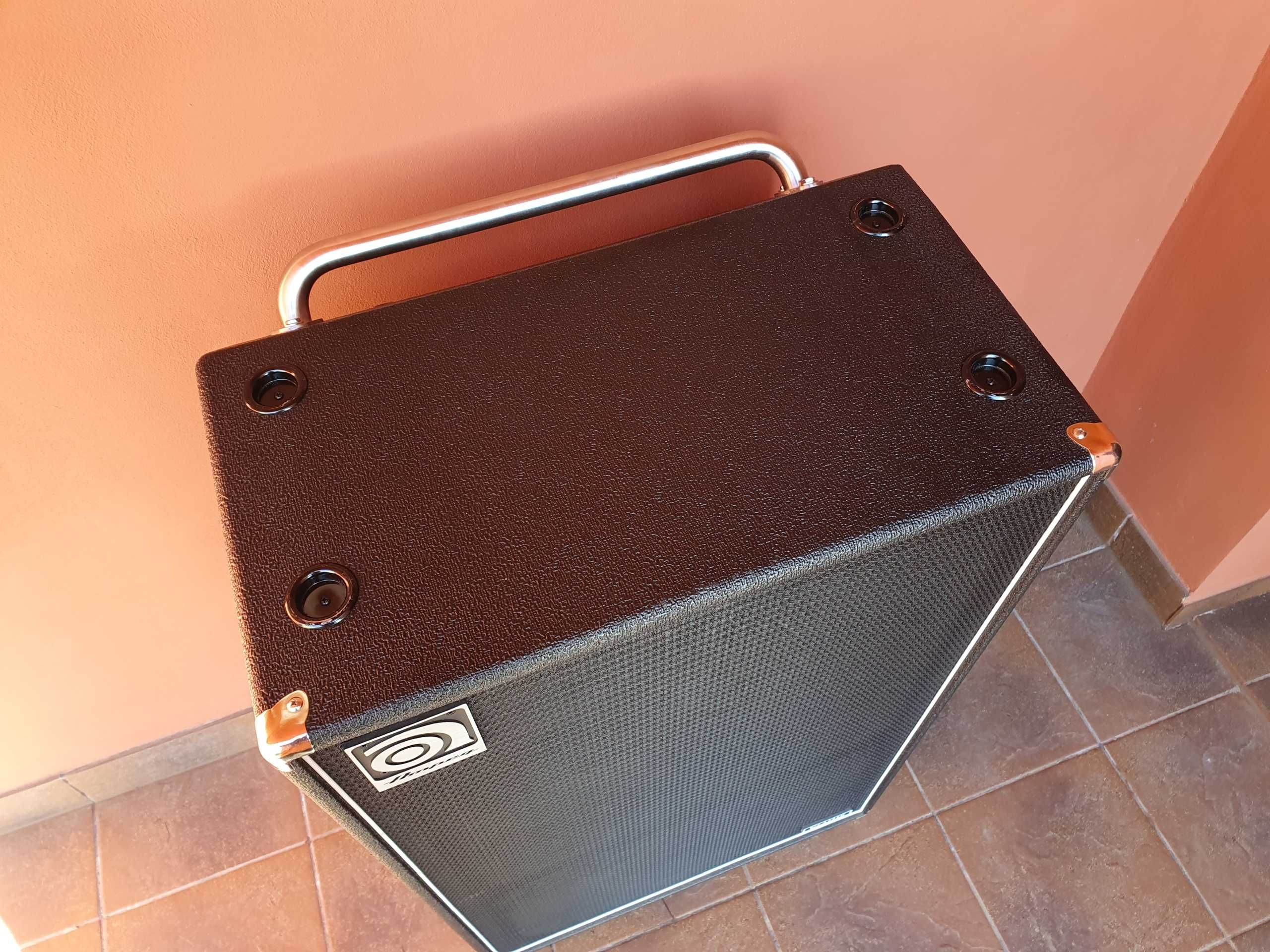 AMPEG SVT-610 HLF Kolumna Basowa