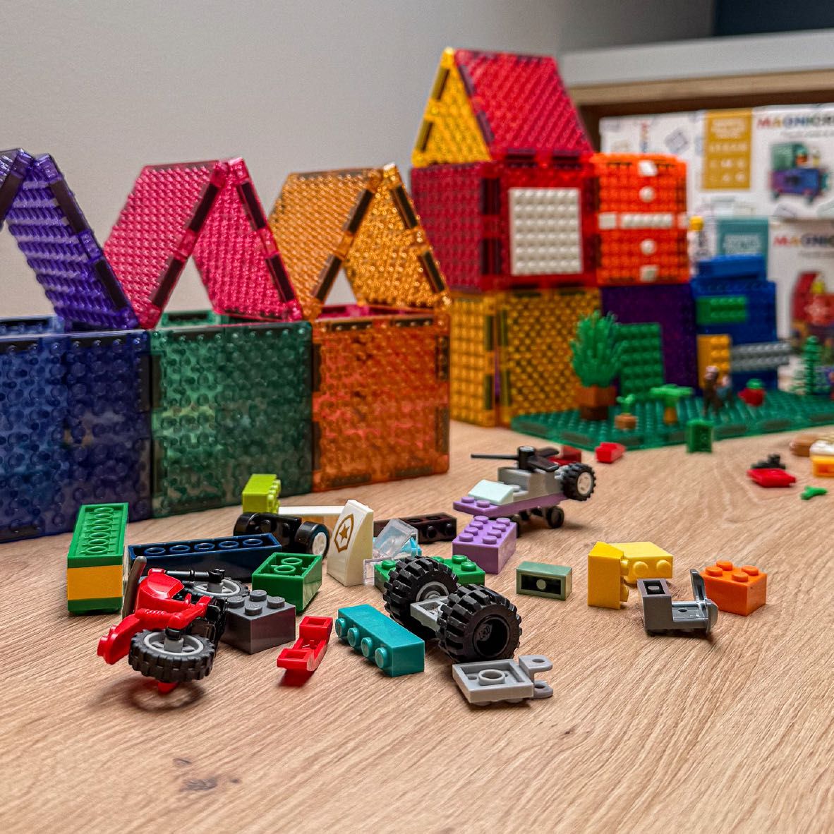 Klocki magnetyczne kompatybilne z LEGO® PASTEL 16 el. MAGNICREATIX