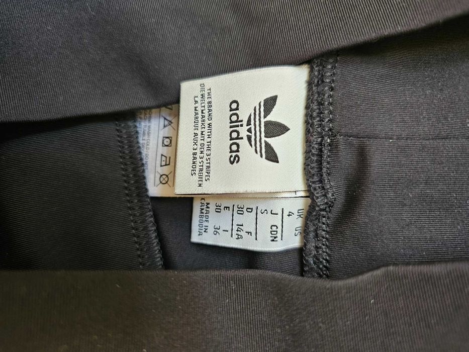 Komplet top i legginsy adidas