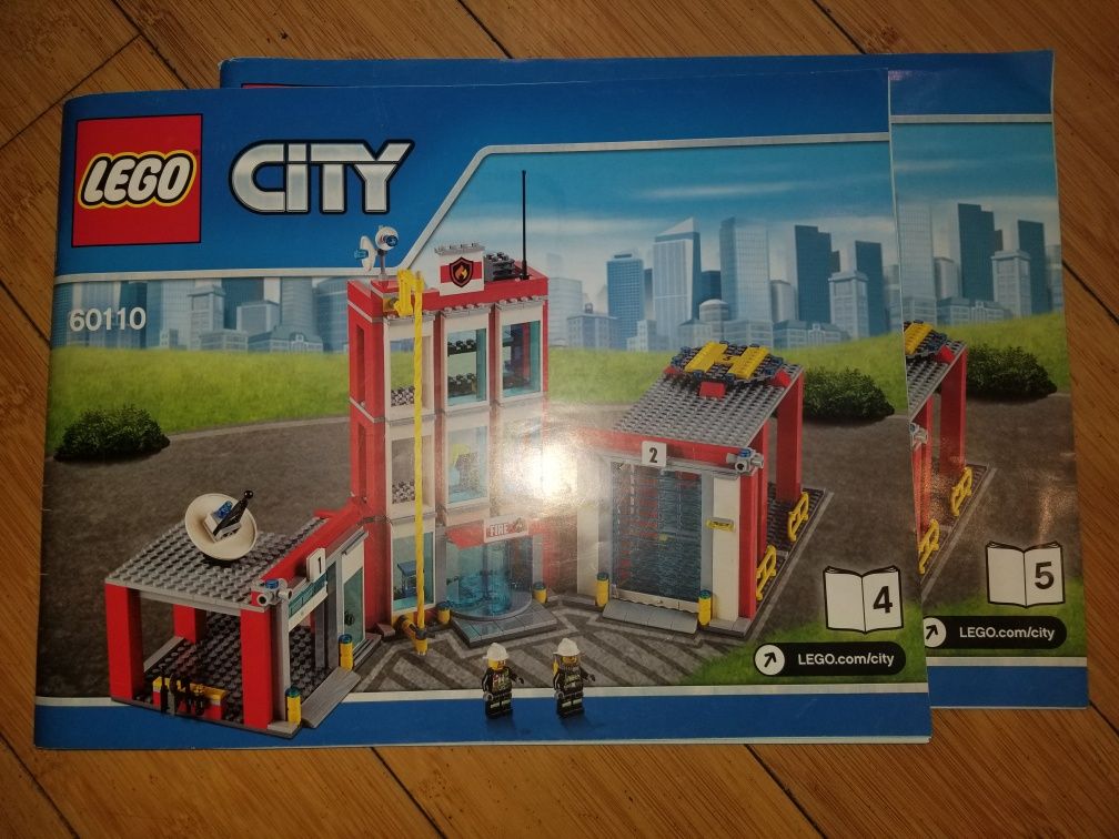 LEGO City 60110 Remiza strażacka