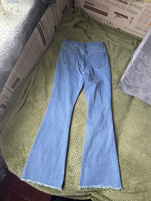 Продам джинси кльош