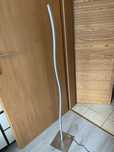 Lampa podlogowa LED