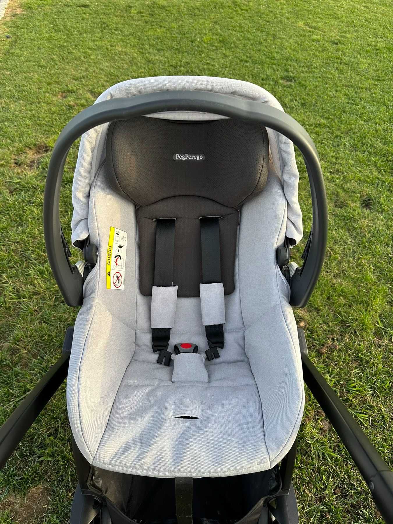 Carrinho de bebê Peg Perego (Trio)