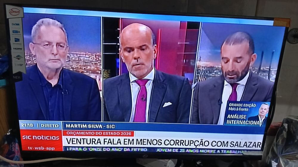 Smart tv 32 polegadas praticamente nova