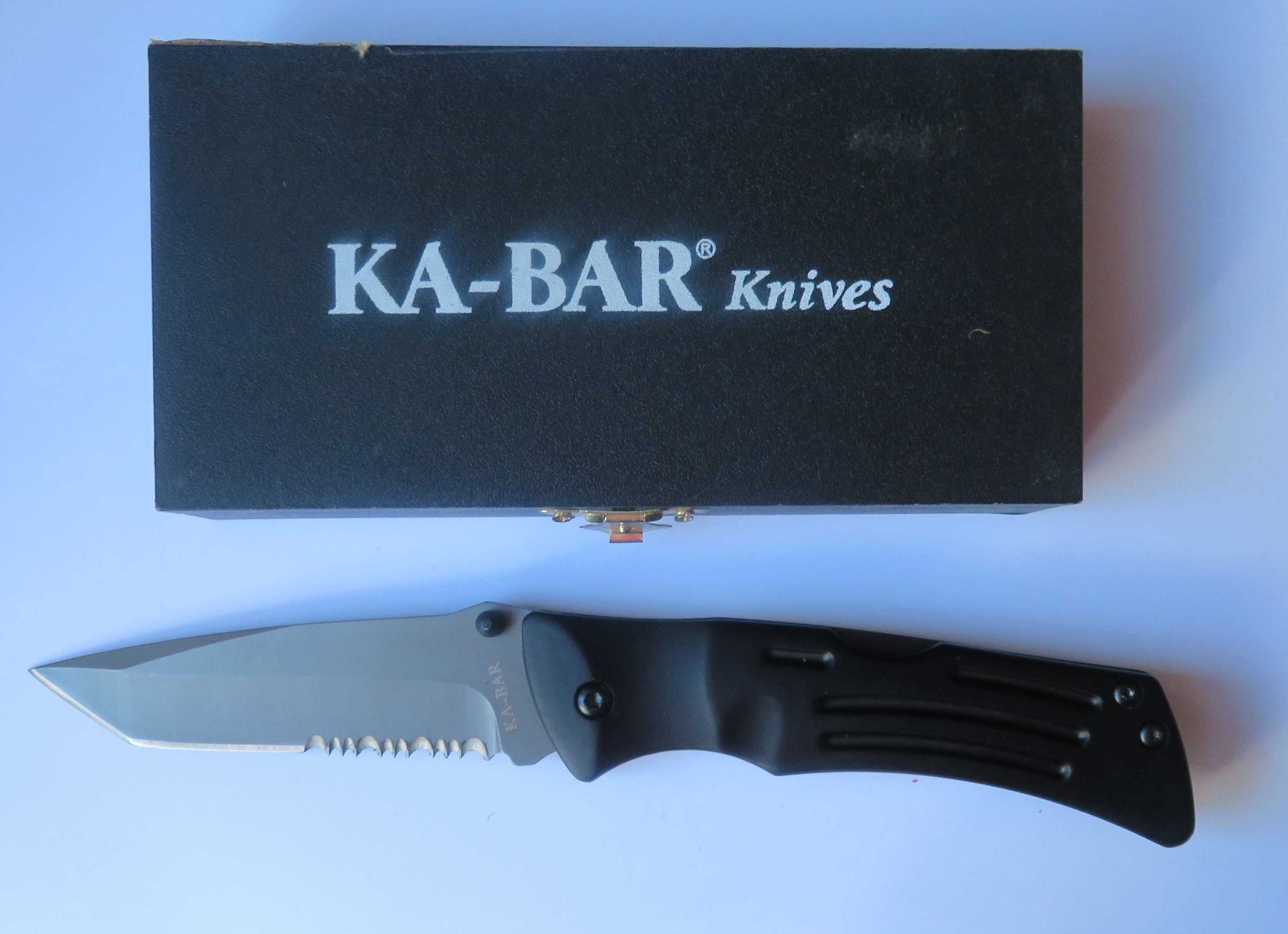 nóż folder o oznaczeniu Ka-bar