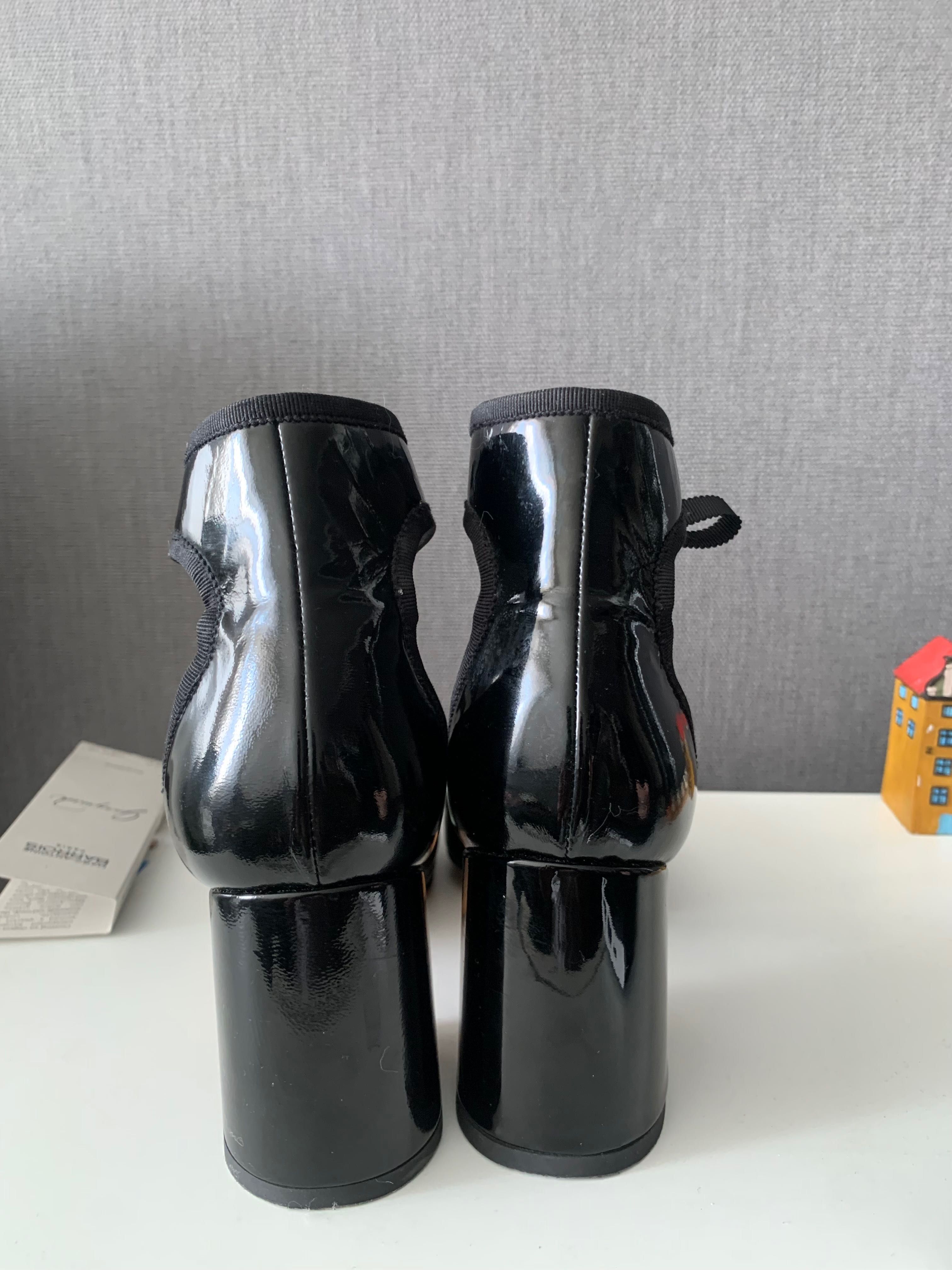 Marc Jacobs лакова шкіряні 2000