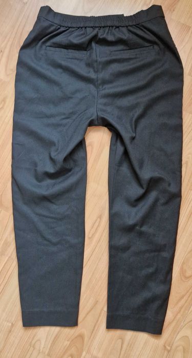 Nowe Spodnie damskie cygaretki Vero Moda M