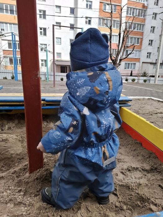 Зимовий дитячий комбінезон