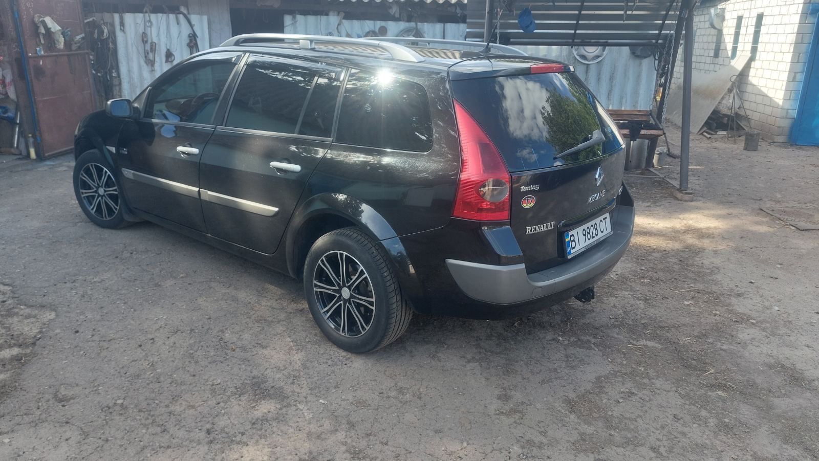Автомобіль Рено Меган2