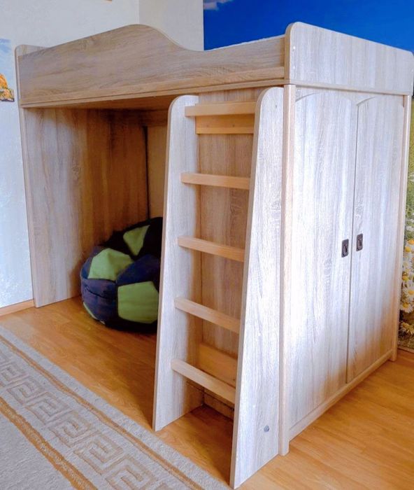 Дитяче ліжко - гірка з шафою та драбиною