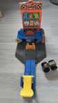 Hot wheels Monster Truck z wyrzutnią