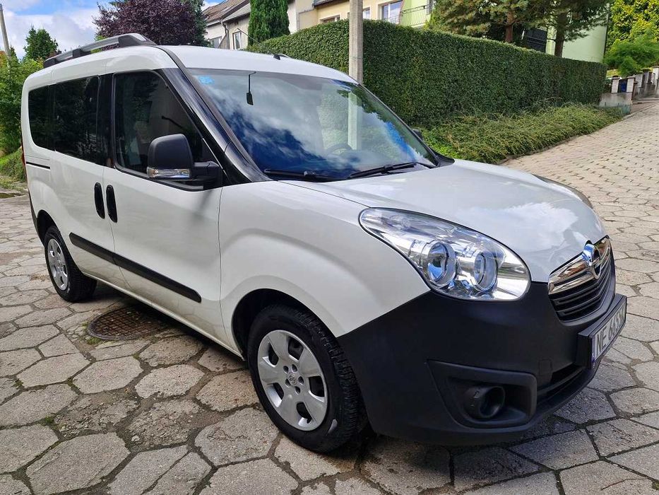 Opel Combo _ 2016 _ Klimatyzacja _ Kupiony w Polskim Salonie _