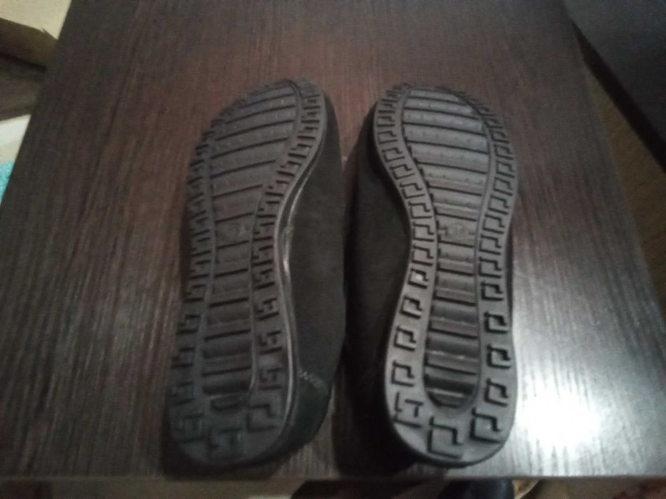 Мокасини нові замшеві р. 36