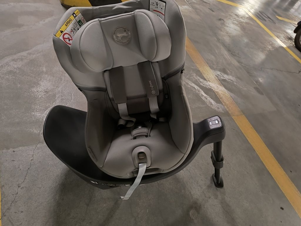 Obrotowy fotelik dla dziecka z bazą Cybex SX2, ISOFIX