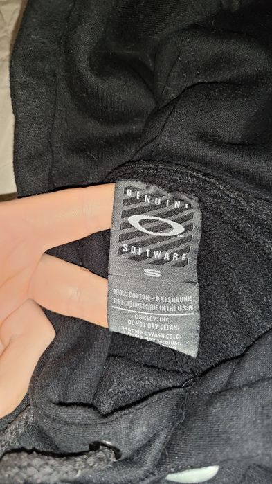 Oakley кофта не легит
