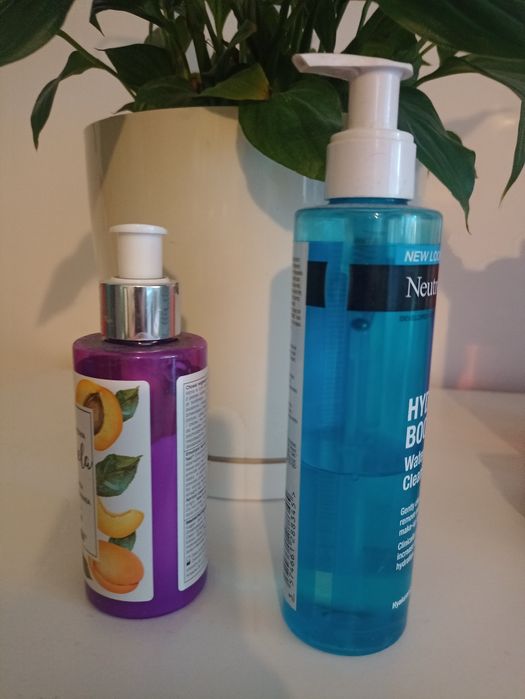 Zestaw kosmetyków używanych