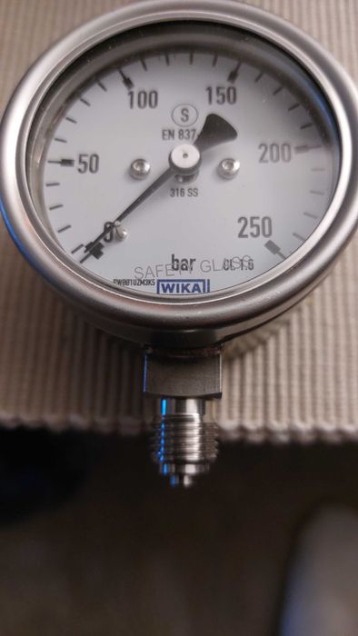 MANOMETR WIKA 232.30.063 250 BAR G 1/4 B