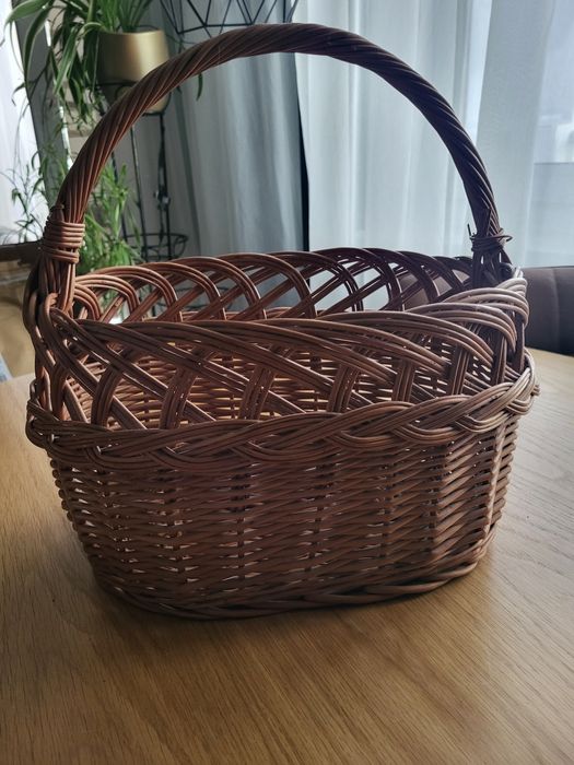 Koszyk wiklinowy na zakupy