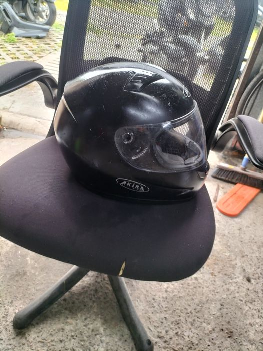 Kask motocyklowy AKIRA rozm XL 61-62cm shoei,agv,nolan,schuberth