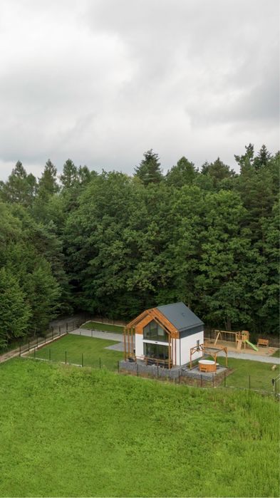 Domek z widokiem na Beskidy i balią