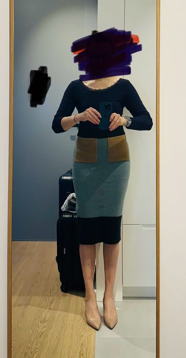 Spódnica marki COS, xs ( raczej s/m) węłna w dobrym stanie